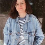 Professora de repaso y apoyo para niños de primaria